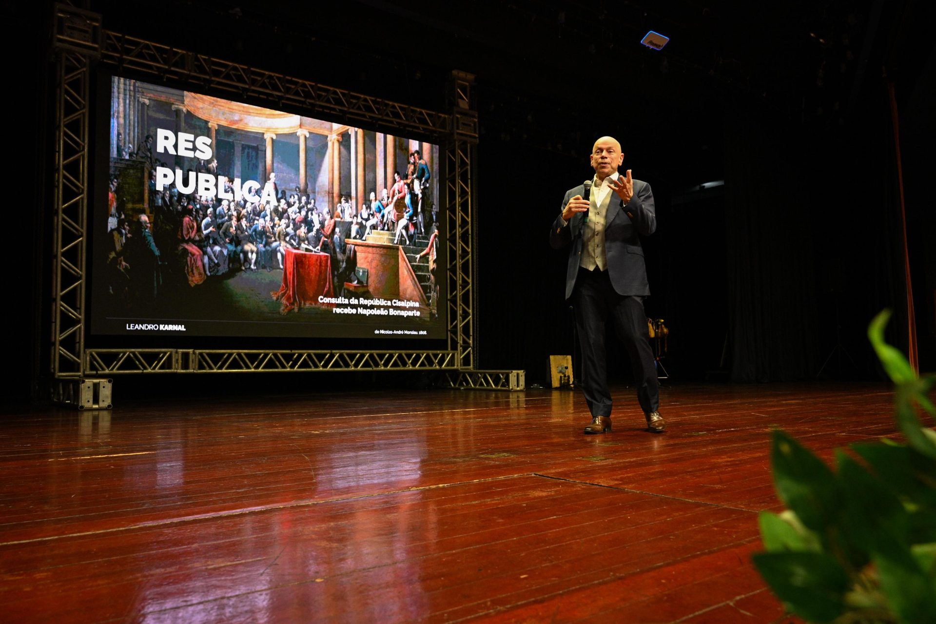 Inteligência emocional e protagonismo na gestão pública são destaques no Encontro de Gestores de Pessoas Inteligência emocional e protagonismo na gestão pública são destaques no Encontro de Gestores de Pessoas