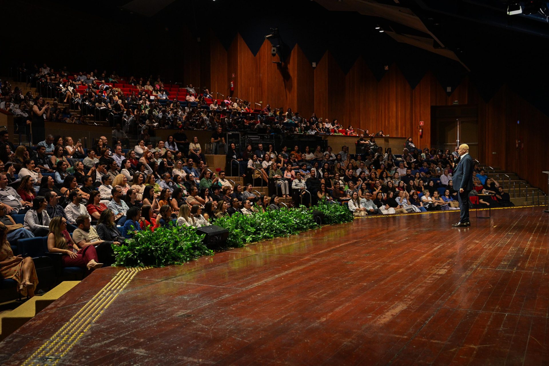 Inteligência emocional e protagonismo na gestão pública são destaques no Encontro de Gestores de Pessoas Inteligência emocional e protagonismo na gestão pública são destaques no Encontro de Gestores de Pessoas