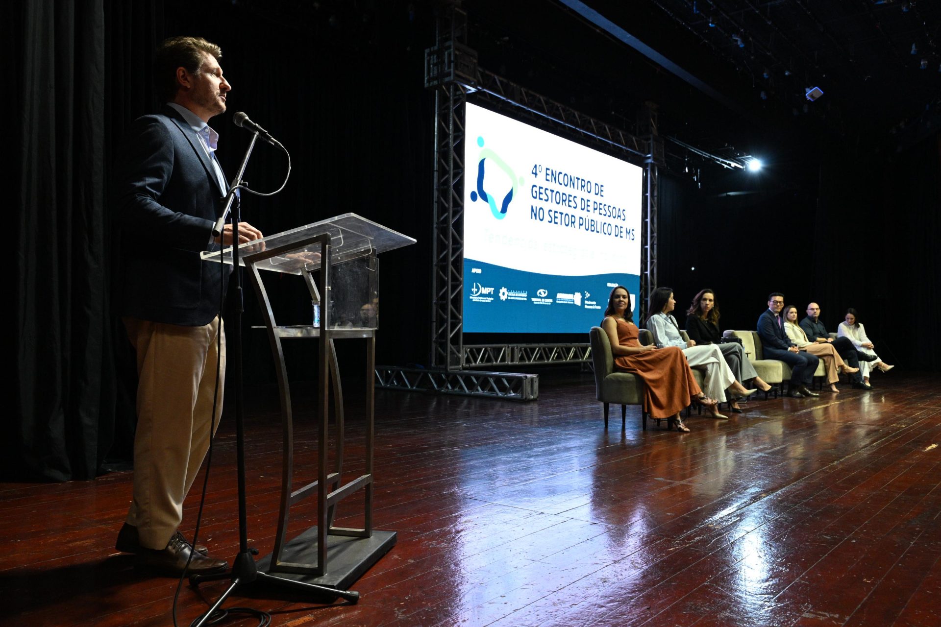 Gestão pública em transformação: encontro de gestores destaca inovação, saúde mental e diversidade Gestão pública em transformação: encontro de gestores destaca inovação, saúde mental e diversidade