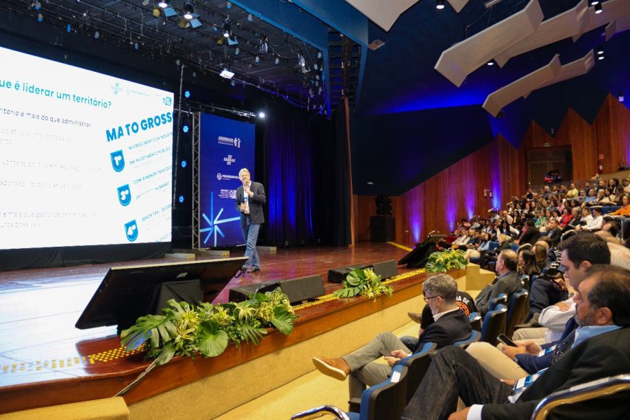 Prefeito Dr. Cassiano Maia participa do Encontro de Líderes dos Territórios Empreendedores em Campo Grande Prefeito Dr. Cassiano Maia participa do Encontro de Líderes dos Territórios Empreendedores em Campo Grande