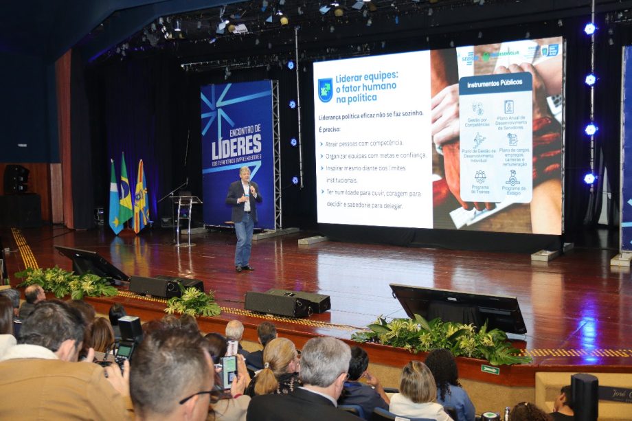 Prefeito Dr. Cassiano Maia participa do Encontro de Líderes dos Territórios Empreendedores em Campo Grande Prefeito Dr. Cassiano Maia participa do Encontro de Líderes dos Territórios Empreendedores em Campo Grande