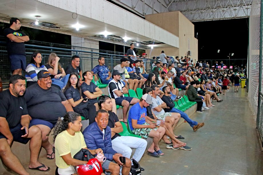 Associação Esportiva Cavaquinho e X1 Jari são os campeões do Campeonato Municipal de Futsal Masculino – Séries A e B Associação Esportiva Cavaquinho e X1 Jari são os campeões do Campeonato Municipal de Futsal Masculino – Séries A e B