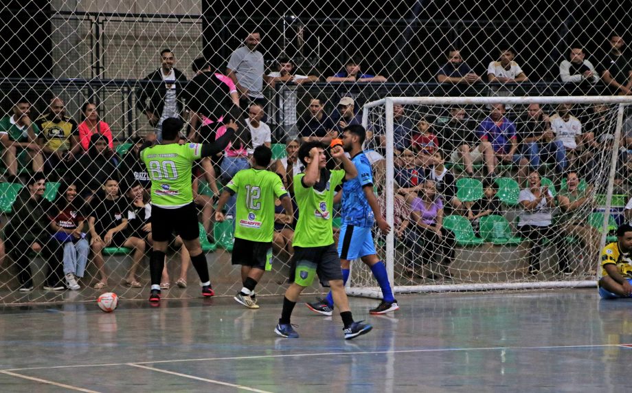 Associação Esportiva Cavaquinho e X1 Jari são os campeões do Campeonato Municipal de Futsal Masculino – Séries A e B Associação Esportiva Cavaquinho e X1 Jari são os campeões do Campeonato Municipal de Futsal Masculino – Séries A e B