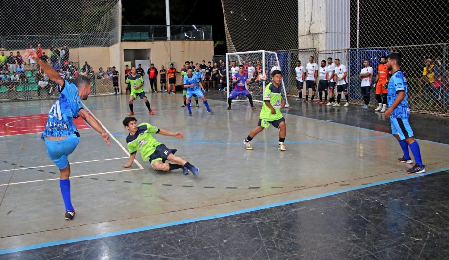 Associação Esportiva Cavaquinho e X1 Jari são os campeões do Campeonato Municipal de Futsal Masculino – Séries A e B Associação Esportiva Cavaquinho e X1 Jari são os campeões do Campeonato Municipal de Futsal Masculino – Séries A e B