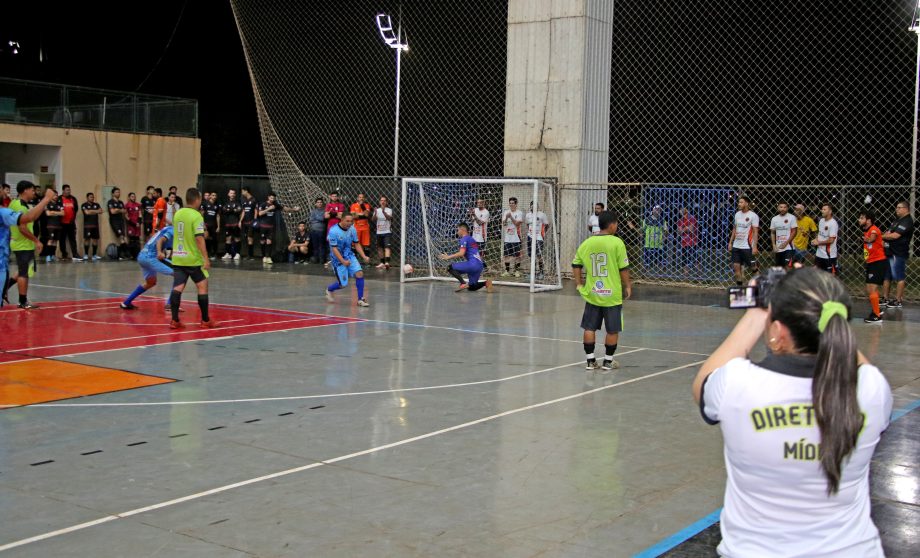 Associação Esportiva Cavaquinho e X1 Jari são os campeões do Campeonato Municipal de Futsal Masculino – Séries A e B Associação Esportiva Cavaquinho e X1 Jari são os campeões do Campeonato Municipal de Futsal Masculino – Séries A e B