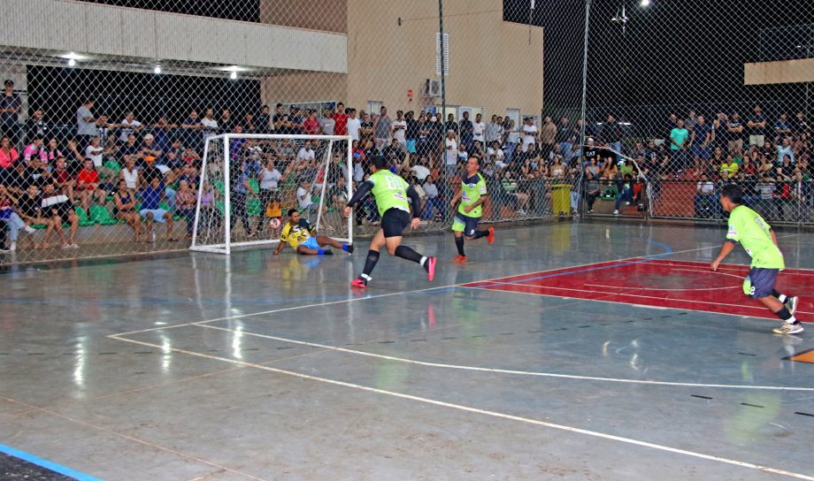 Associação Esportiva Cavaquinho e X1 Jari são os campeões do Campeonato Municipal de Futsal Masculino – Séries A e B Associação Esportiva Cavaquinho e X1 Jari são os campeões do Campeonato Municipal de Futsal Masculino – Séries A e B