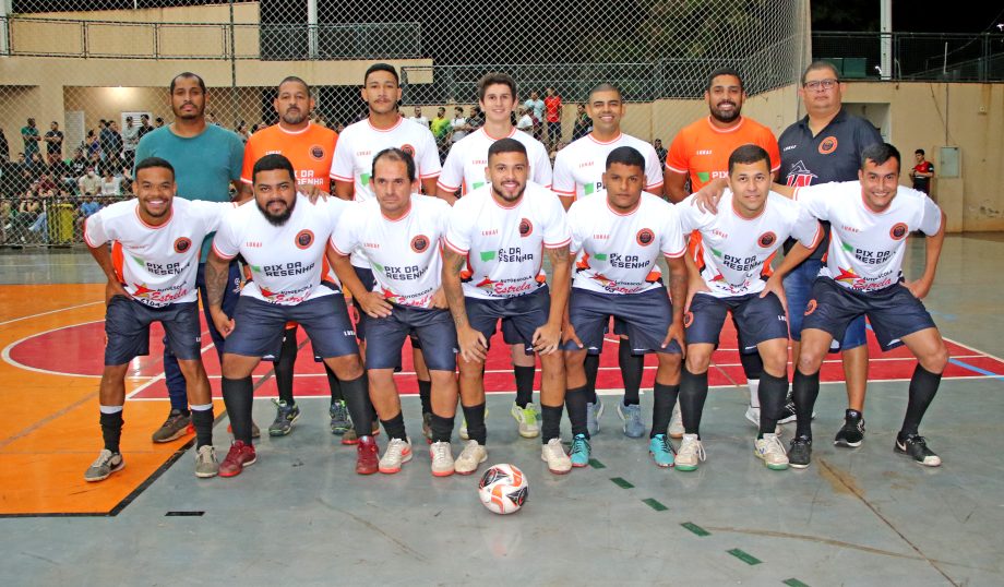 Associação Esportiva Cavaquinho e X1 Jari são os campeões do Campeonato Municipal de Futsal Masculino – Séries A e B Associação Esportiva Cavaquinho e X1 Jari são os campeões do Campeonato Municipal de Futsal Masculino – Séries A e B