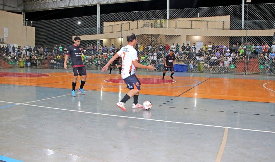 Associação Esportiva Cavaquinho e X1 Jari são os campeões do Campeonato Municipal de Futsal Masculino – Séries A e B Associação Esportiva Cavaquinho e X1 Jari são os campeões do Campeonato Municipal de Futsal Masculino – Séries A e B