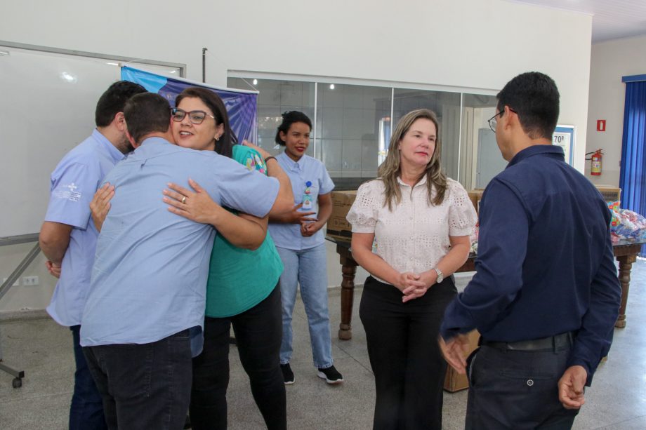 Unidades de Acolhimento da SMAS recebem doações do Hospital Regional