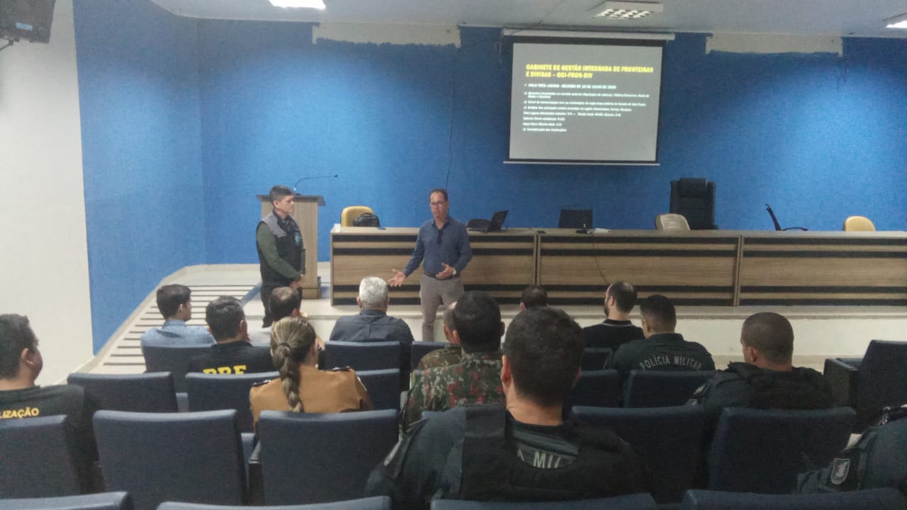 Três Lagoas recebe reunião estratégica com forças policiais para reforçar integração na Segurança Pública Três Lagoas recebe reunião estratégica com forças policiais para reforçar integração na Segurança Pública