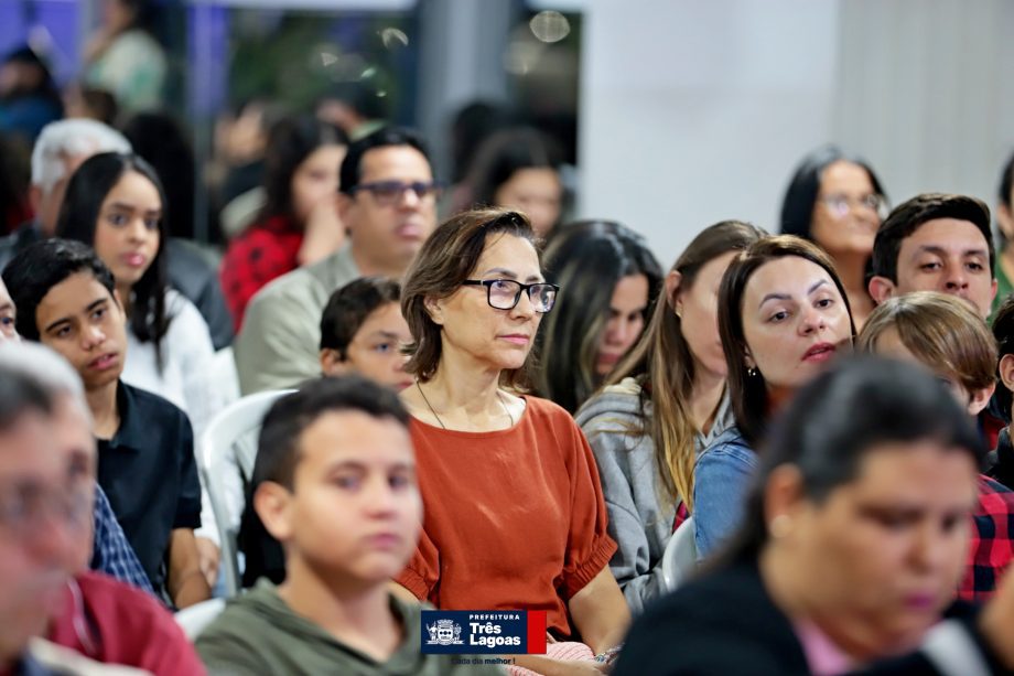 Prefeitura de Três Lagoas realiza apresentação do Projeto “ÉH CULTURA” Prefeitura de Três Lagoas realiza apresentação do Projeto “ÉH CULTURA”