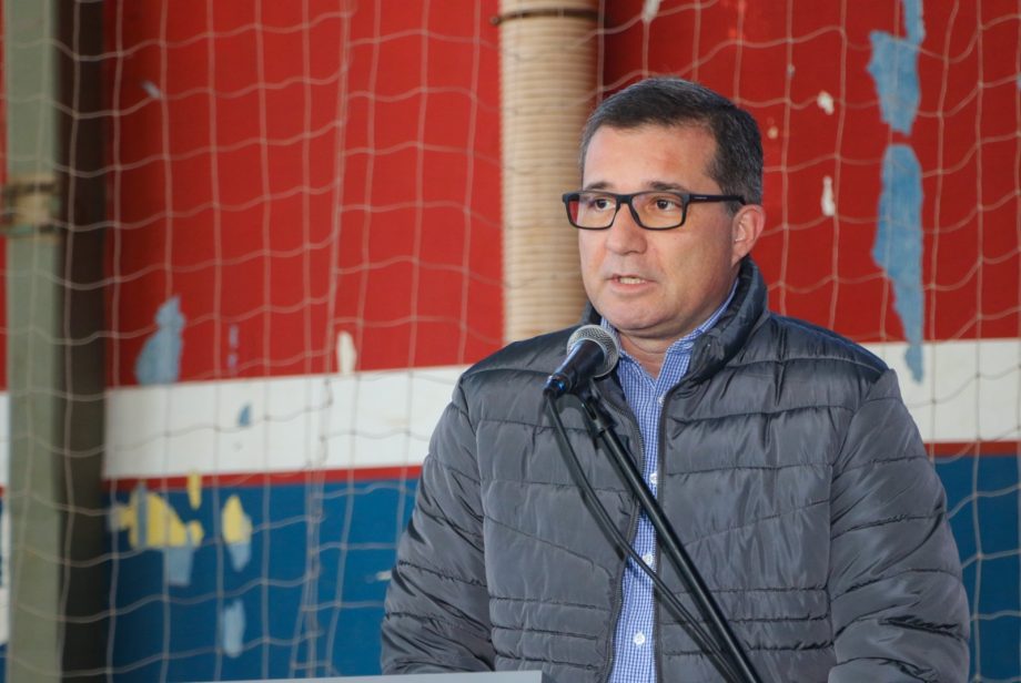 Prefeito participa da cerimônia de juramento à Bandeira Nacional e dispensa militar Prefeito participa da cerimônia de juramento à Bandeira Nacional e dispensa militar