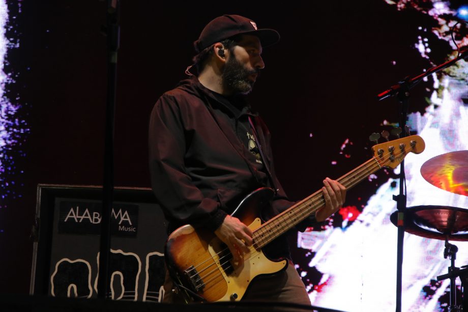 CPM 22 esquenta a primeira noite do Motoshow em Três Lagoas