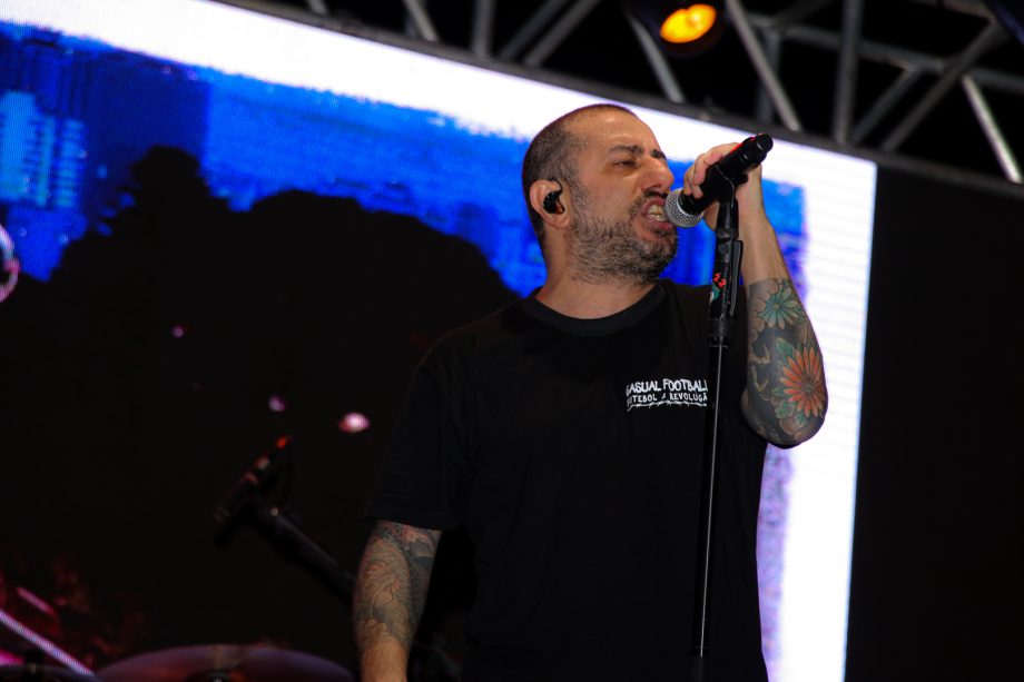 CPM 22 esquenta a primeira noite do Motoshow em Três Lagoas