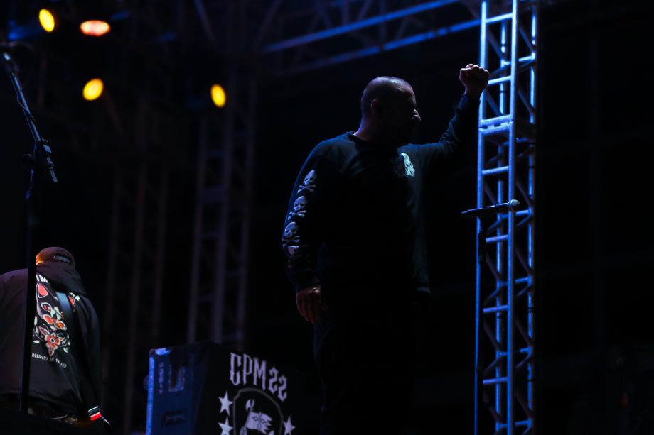 CPM 22 esquenta a primeira noite do Motoshow em Três Lagoas