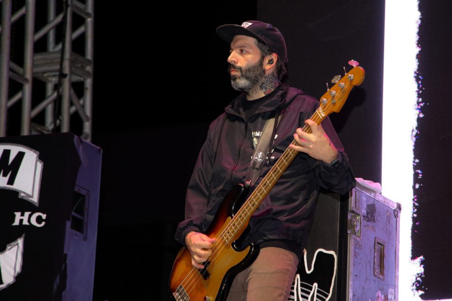 CPM 22 esquenta a primeira noite do Motoshow em Três Lagoas