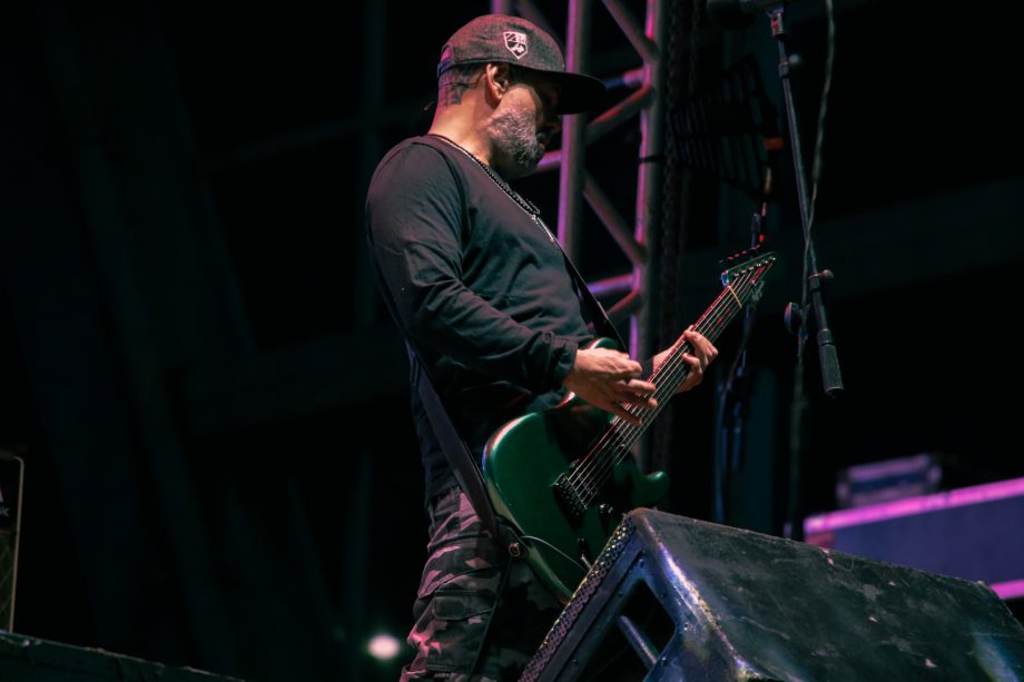 CPM 22 esquenta a primeira noite do Motoshow em Três Lagoas