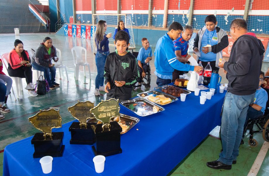 Prefeitura realiza recepção especial aos paratletas medalhistas nas Paraolimpíadas Escolares Prefeitura realiza recepção especial aos paratletas medalhistas nas Paraolimpíadas Escolares