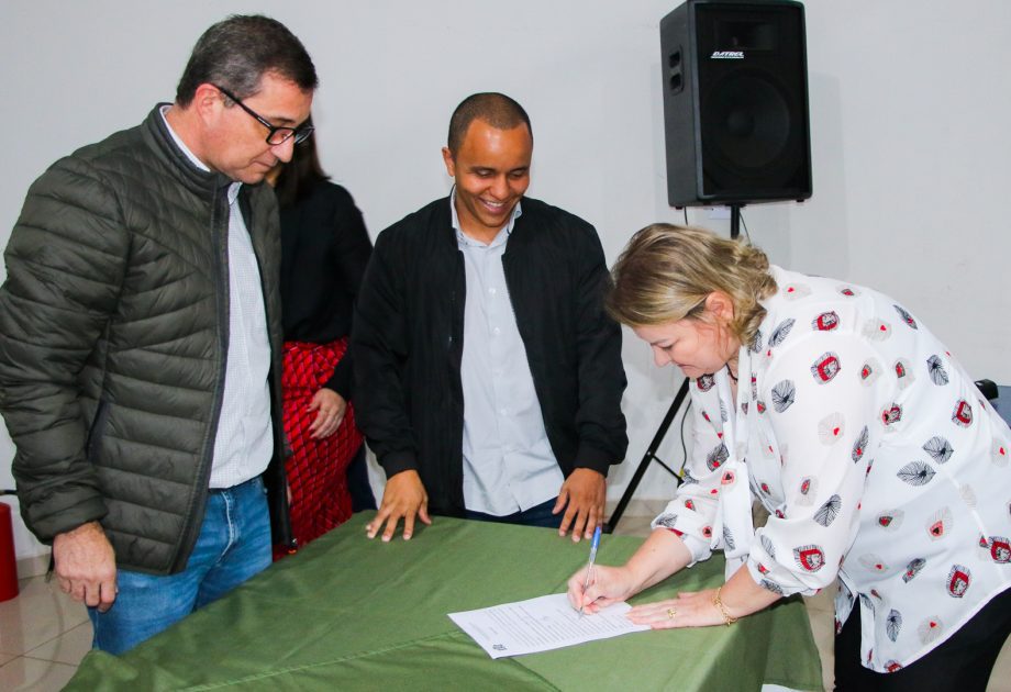 Prefeitura dá posse ao novo Conselho Municipal de Desenvolvimento Econômico