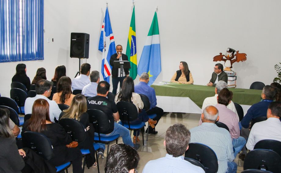 Prefeitura dá posse ao novo Conselho Municipal de Desenvolvimento Econômico