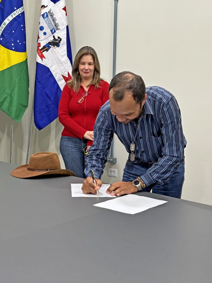 Novos membros tomam posse no Conselho Municipal de Habitação de Três Lagoas Novos membros tomam posse no Conselho Municipal de Habitação de Três Lagoas