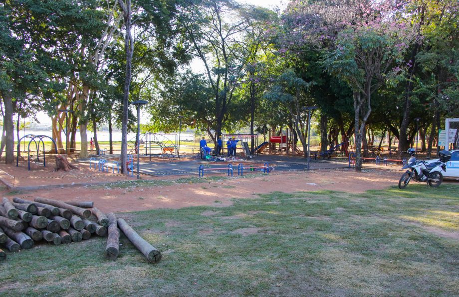 Prefeitura inicia revitalização do parquinho infantil da Lagoa Maior