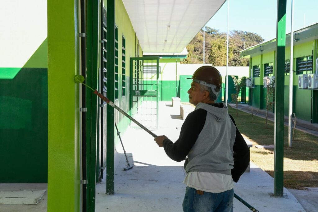 Com expansão econômica em Ribas do Rio Pardo, Governo de MS investe em educação e infraestrutura Com expansão econômica em Ribas do Rio Pardo, Governo de MS investe em educação e infraestrutura