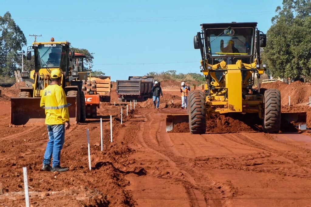 Com expansão econômica em Ribas do Rio Pardo, Governo de MS investe em educação e infraestrutura Com expansão econômica em Ribas do Rio Pardo, Governo de MS investe em educação e infraestrutura