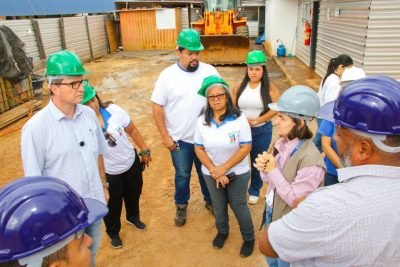 Prefeito Dr. Cassiano Maia visita obras do Shopping Popular e reforça compromisso com os lojistas Prefeito Dr. Cassiano Maia visita obras do Shopping Popular e reforça compromisso com os lojistas