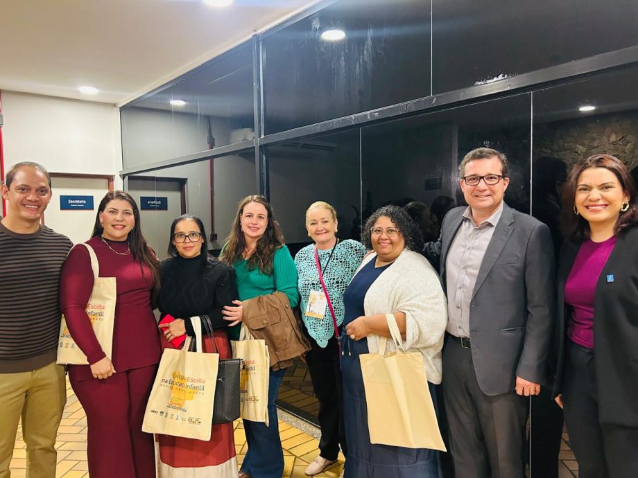 Formadores de TL participam do Seminário do Projeto Leitura e Escrita na Educação Infantil da Região Centro-Oeste Formadores de TL participam do Seminário do Projeto Leitura e Escrita na Educação Infantil da Região Centro-Oeste