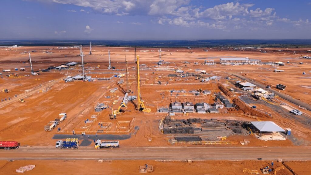 Obra bilionária da Arauco já emprega 5 mil e muda realidade de Inocência, cidade de 8 mil habitantes Obra bilionária da Arauco já emprega 5 mil e muda realidade de Inocência, cidade de 8 mil habitantes