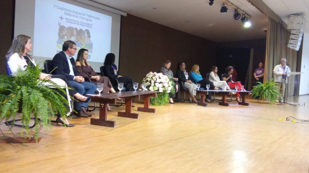 Três Lagoas sedia 1ª Conferência Regional de Políticas para as Mulheres e fortalece mobilização por igualdade de gênero Três Lagoas sedia 1ª Conferência Regional de Políticas para as Mulheres e fortalece mobilização por igualdade de gênero