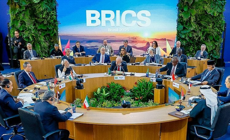 Na 'briga' de Trump e Lula, celulose de MS acaba sofrendo impactos e fica na 'berlinda' com tarifaço de 50% Na 'briga' de Trump e Lula, celulose de MS acaba sofrendo impactos e fica na 'berlinda' com tarifaço de 50%