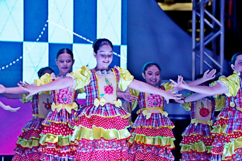 GALERIA DE FOTOS – Confira como foi a primeira noite da 35ª edição da Festa do Folclore GALERIA DE FOTOS – Confira como foi a primeira noite da 35ª edição da Festa do Folclore