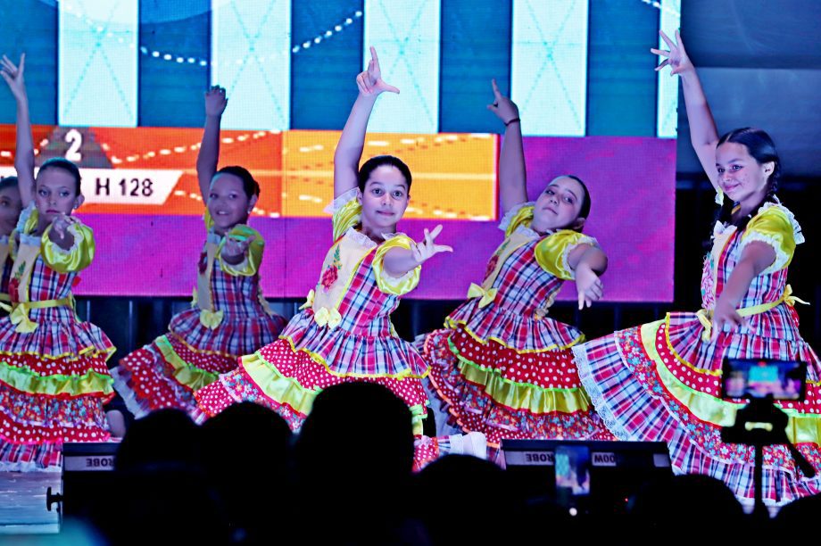 GALERIA DE FOTOS – Confira como foi a primeira noite da 35ª edição da Festa do Folclore GALERIA DE FOTOS – Confira como foi a primeira noite da 35ª edição da Festa do Folclore