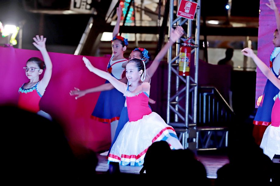 GALERIA DE FOTOS – Confira como foi a primeira noite da 35ª edição da Festa do Folclore GALERIA DE FOTOS – Confira como foi a primeira noite da 35ª edição da Festa do Folclore