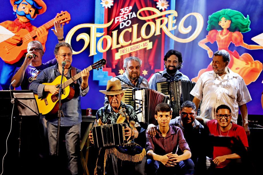 GALERIA DE FOTOS – Confira como foi a primeira noite da 35ª edição da Festa do Folclore GALERIA DE FOTOS – Confira como foi a primeira noite da 35ª edição da Festa do Folclore