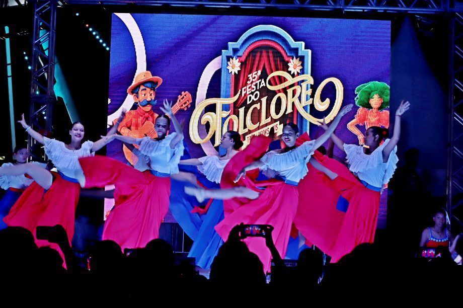 GALERIA DE FOTOS – Confira como foi a primeira noite da 35ª edição da Festa do Folclore GALERIA DE FOTOS – Confira como foi a primeira noite da 35ª edição da Festa do Folclore