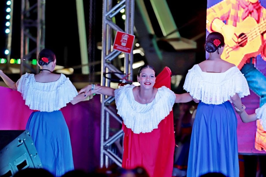 GALERIA DE FOTOS – Confira como foi a primeira noite da 35ª edição da Festa do Folclore GALERIA DE FOTOS – Confira como foi a primeira noite da 35ª edição da Festa do Folclore