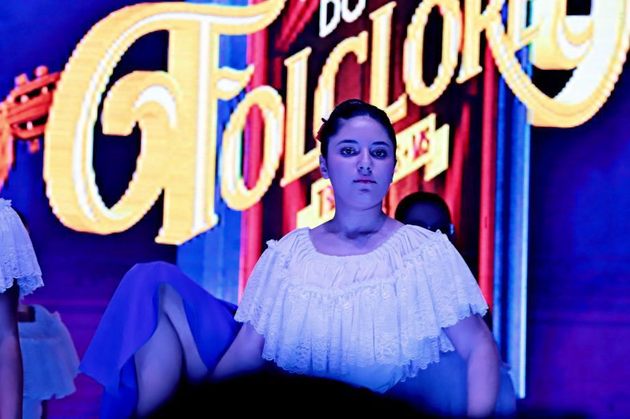 GALERIA DE FOTOS – Confira como foi a primeira noite da 35ª edição da Festa do Folclore GALERIA DE FOTOS – Confira como foi a primeira noite da 35ª edição da Festa do Folclore