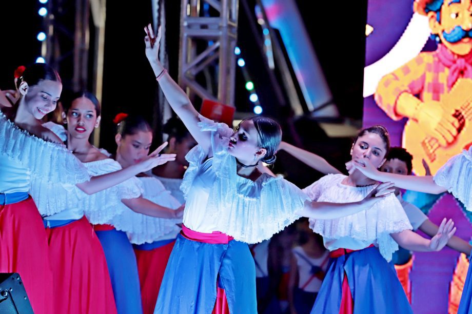 GALERIA DE FOTOS – Confira como foi a primeira noite da 35ª edição da Festa do Folclore GALERIA DE FOTOS – Confira como foi a primeira noite da 35ª edição da Festa do Folclore