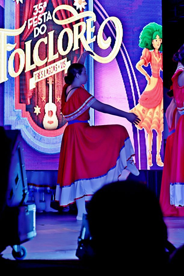 GALERIA DE FOTOS – Confira como foi a primeira noite da 35ª edição da Festa do Folclore GALERIA DE FOTOS – Confira como foi a primeira noite da 35ª edição da Festa do Folclore