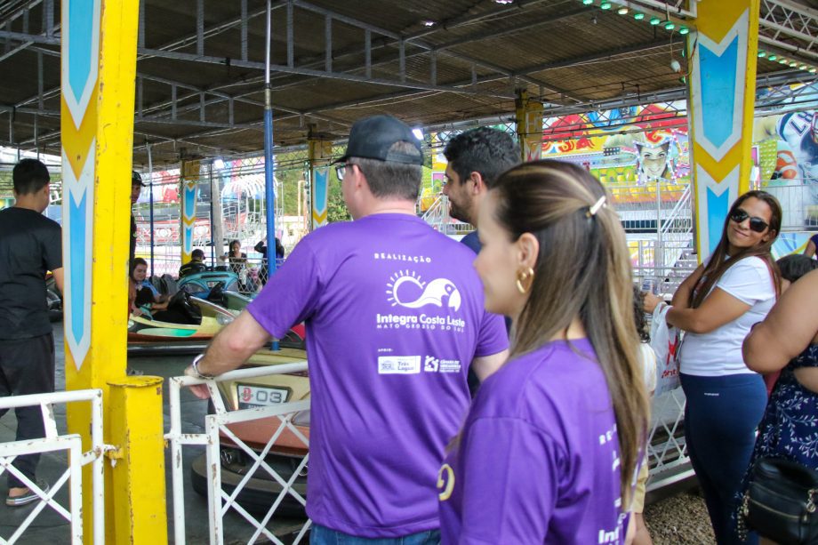 DIA DO SILÊNCIO – Crianças com deficiência ganham dia exclusivo na 35ª Festa do Folclore DIA DO SILÊNCIO – Crianças com deficiência ganham dia exclusivo na 35ª Festa do Folclore