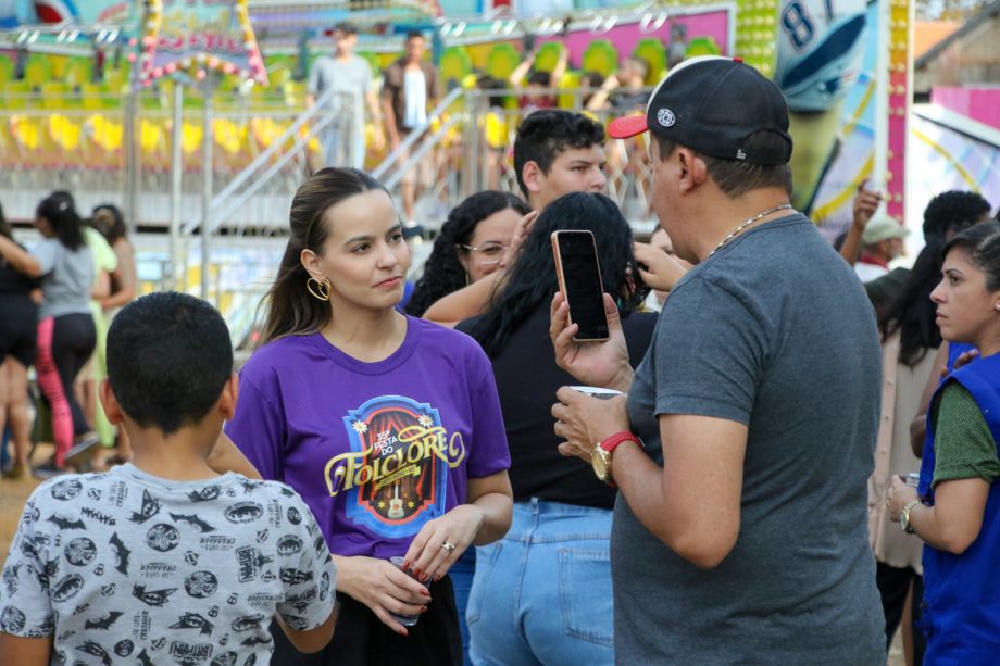DIA DO SILÊNCIO – Crianças com deficiência ganham dia exclusivo na 35ª Festa do Folclore DIA DO SILÊNCIO – Crianças com deficiência ganham dia exclusivo na 35ª Festa do Folclore