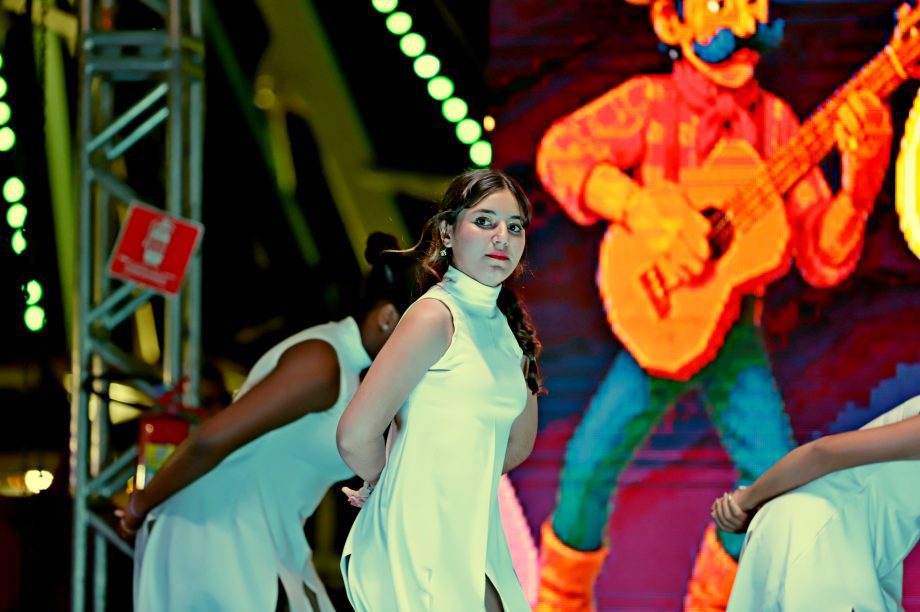 GALERIA DE FOTOS – Fábio Junior emociona multidão na terceira noite da 35ª Festa do Folclore em TL GALERIA DE FOTOS – Fábio Junior emociona multidão na terceira noite da 35ª Festa do Folclore em TL