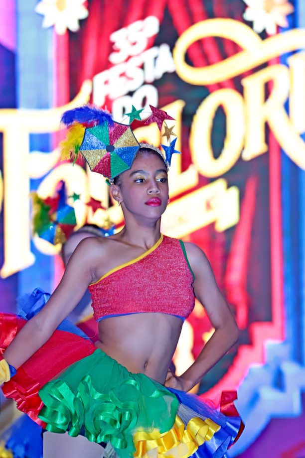 GALERIA DE FOTOS – Fábio Junior emociona multidão na terceira noite da 35ª Festa do Folclore em TL GALERIA DE FOTOS – Fábio Junior emociona multidão na terceira noite da 35ª Festa do Folclore em TL