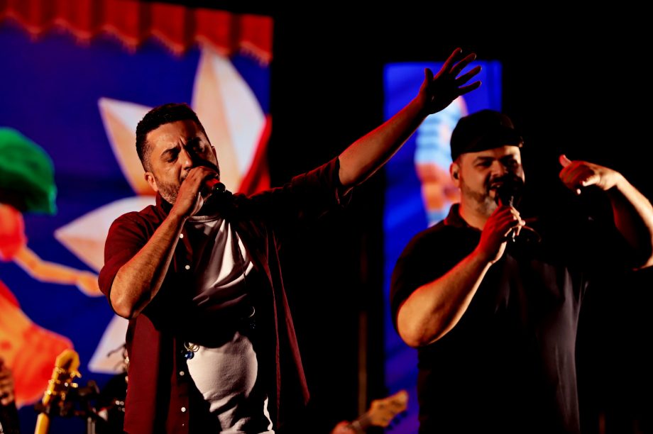 GALERIA DE FOTOS – Fábio Junior emociona multidão na terceira noite da 35ª Festa do Folclore em TL GALERIA DE FOTOS – Fábio Junior emociona multidão na terceira noite da 35ª Festa do Folclore em TL