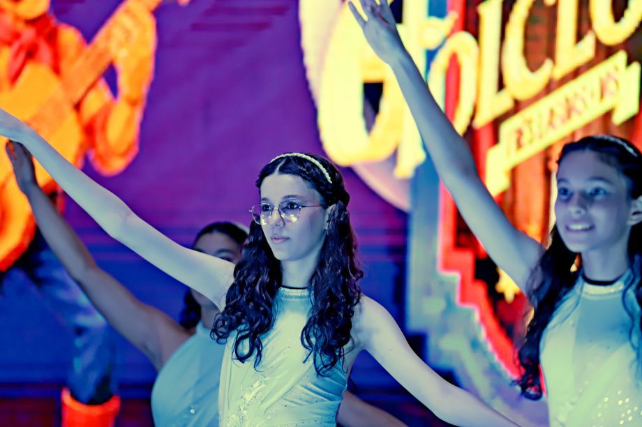 GALERIA DE FOTOS – Fábio Junior emociona multidão na terceira noite da 35ª Festa do Folclore em TL GALERIA DE FOTOS – Fábio Junior emociona multidão na terceira noite da 35ª Festa do Folclore em TL