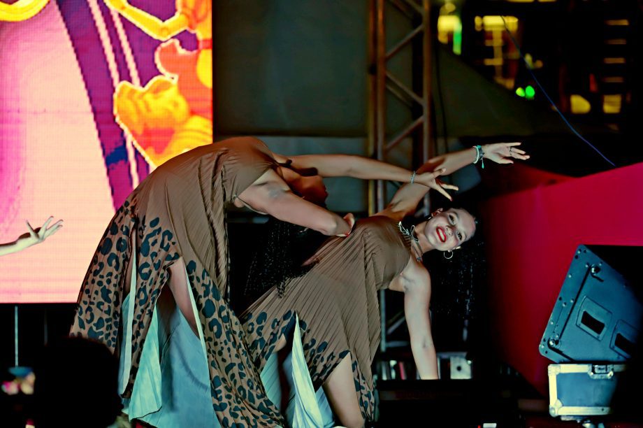 GALERIA DE FOTOS – Fábio Junior emociona multidão na terceira noite da 35ª Festa do Folclore em TL GALERIA DE FOTOS – Fábio Junior emociona multidão na terceira noite da 35ª Festa do Folclore em TL