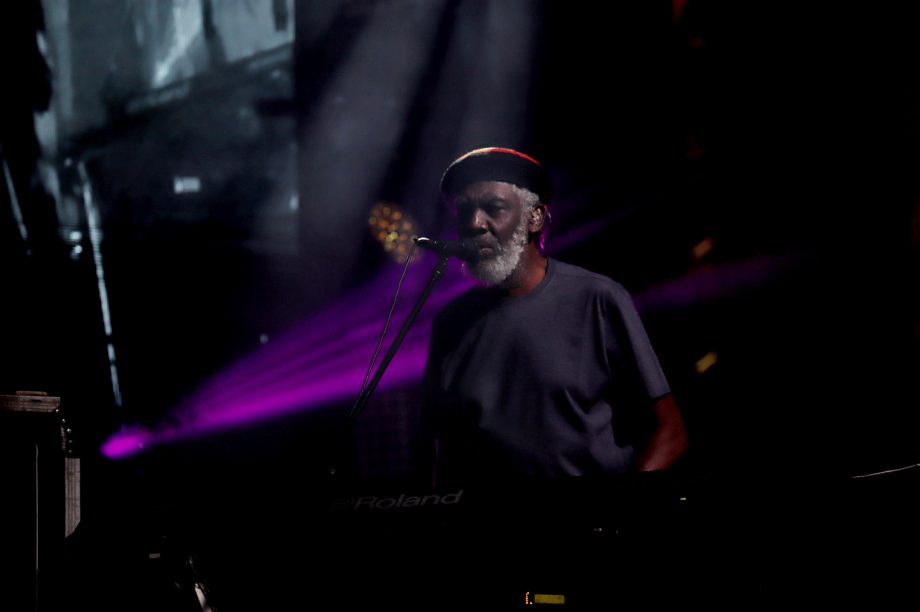 35ª Festa do Folclore encerra com show histórico dos Paralamas do Sucesso em Três Lagoas